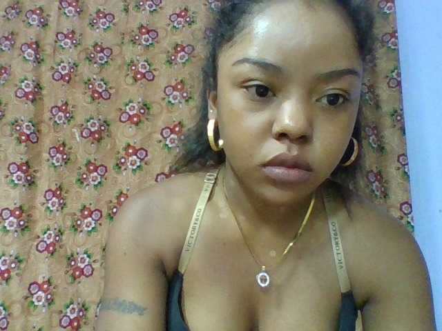 Elysa7 live cam on BongaCams