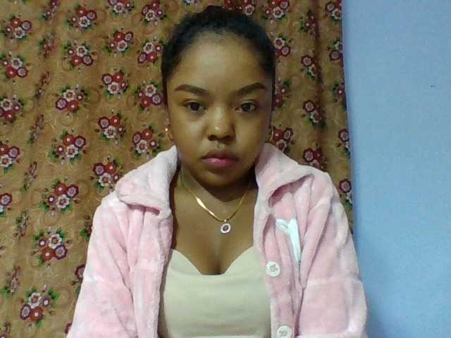 Elysa7 live cam on BongaCams