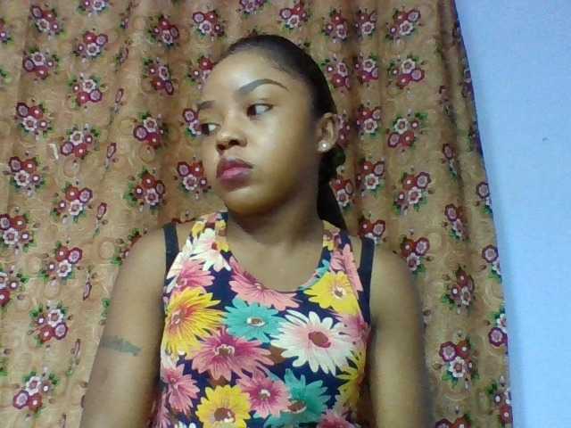 Elysa7 live cam on BongaCams