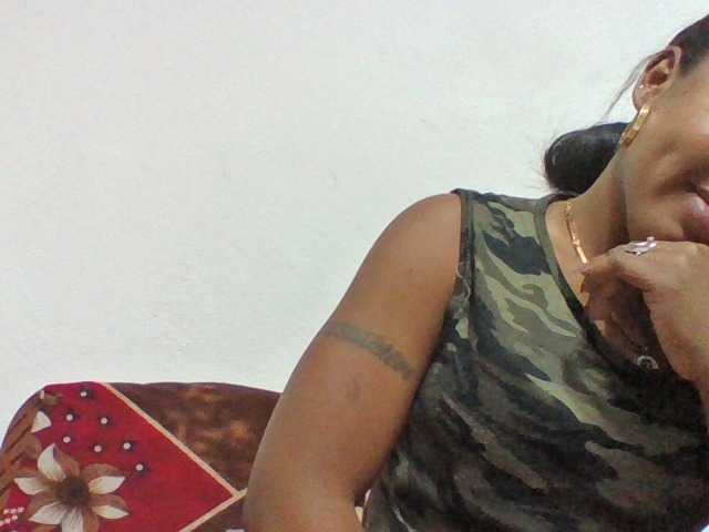 Elysa7 live cam on BongaCams