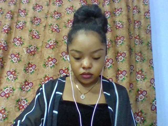Elysa7 live cam on BongaCams