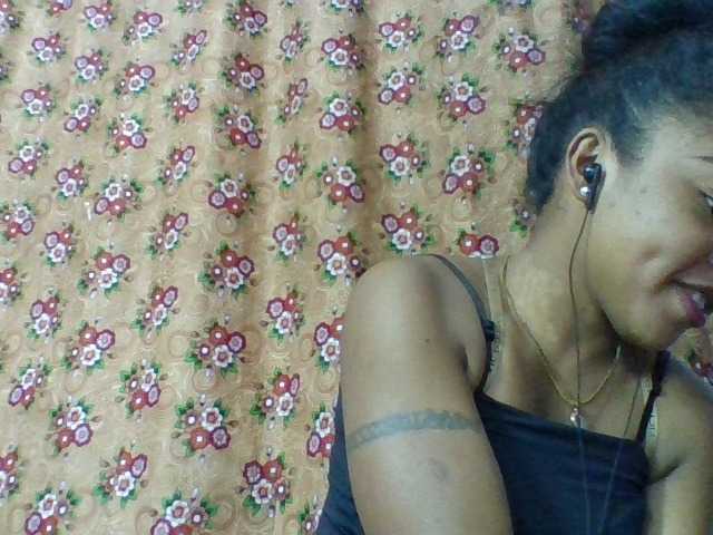 Elysa7 live cam on BongaCams