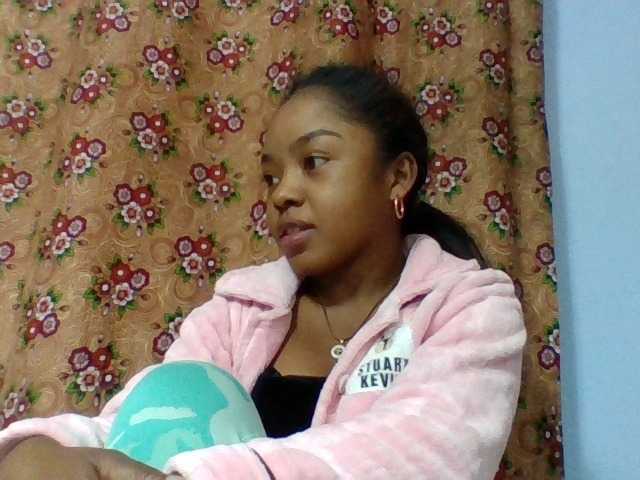 Elysa7 live cam on BongaCams