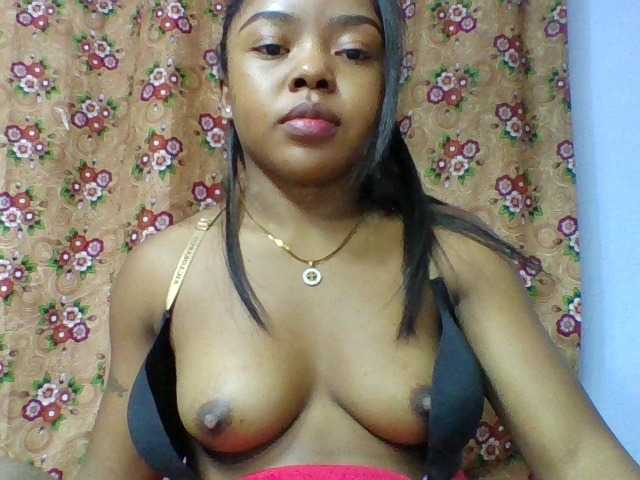 Elysa7 live webcam show