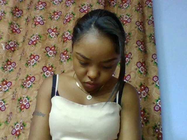 Elysa7 live cam on BongaCams