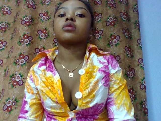 Elysa7 live cam on BongaCams