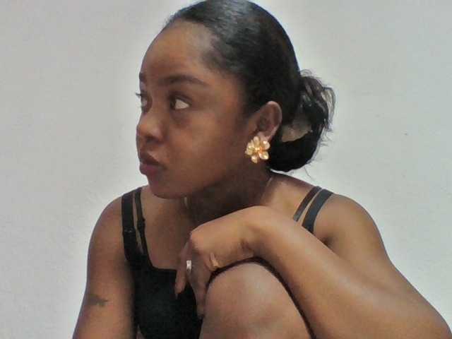 Elysa7 live cam on BongaCams