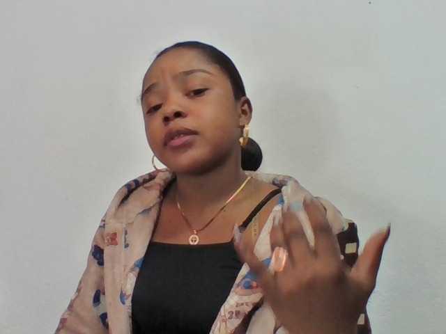 Elysa7 live cam on BongaCams