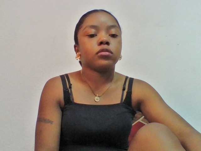Elysa7 live cam on BongaCams