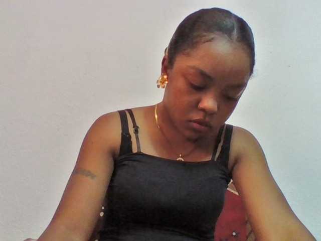 Elysa7 live cam on BongaCams