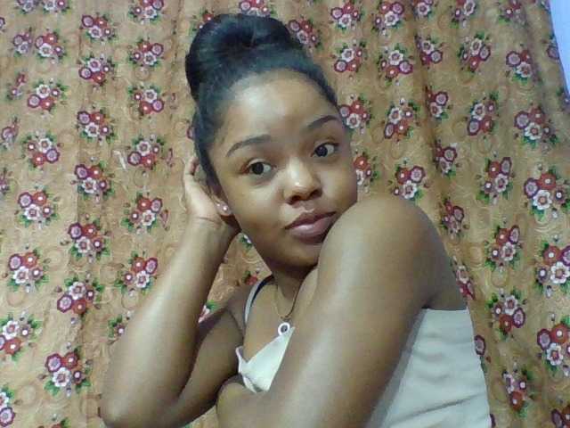 Elysa7 live cam on BongaCams