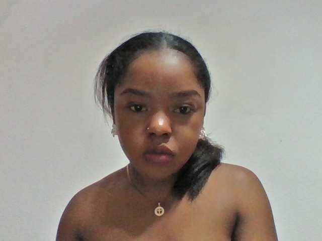 Elysa7 live cam on BongaCams
