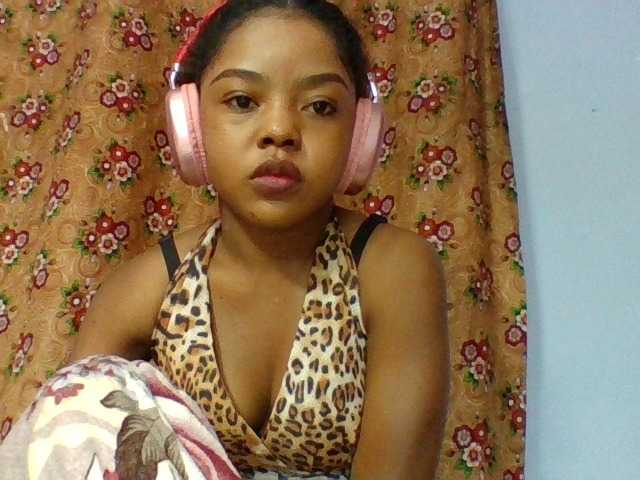 Elysa7 live cam on BongaCams