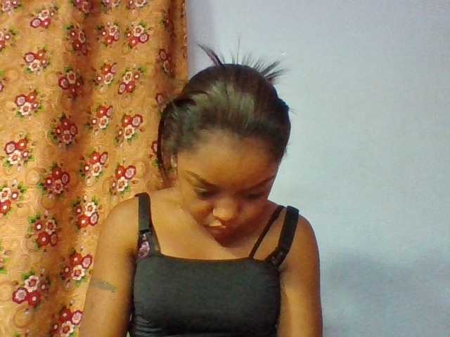 Elysa7 live cam on BongaCams
