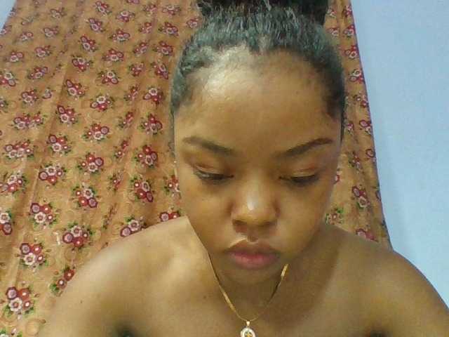 Elysa7 live cam on BongaCams
