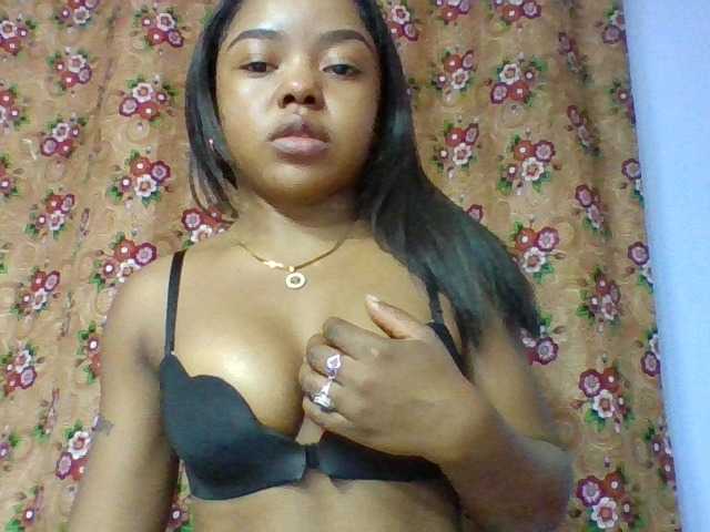 Elysa7 live cam on BongaCams