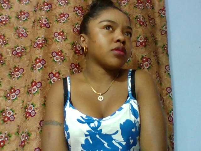 Elysa7 live cam on BongaCams