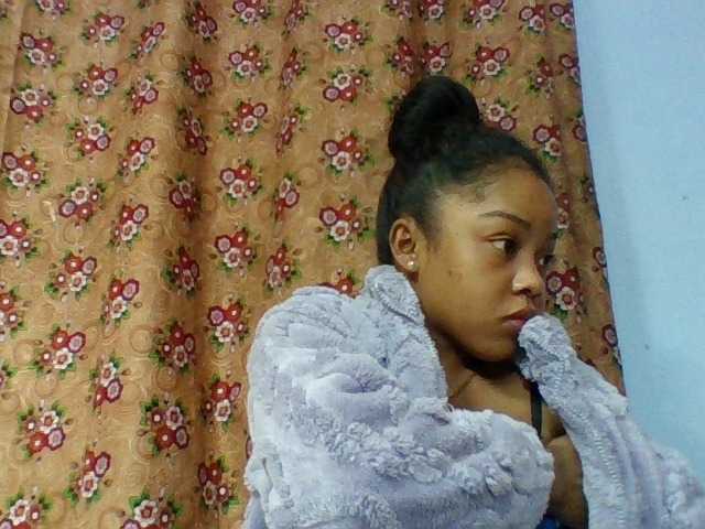 Elysa7 live cam on BongaCams