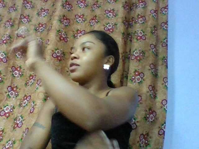 Elysa7 live cam on BongaCams