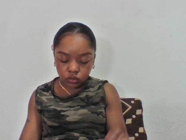 Elysa7 live cam on BongaCams
