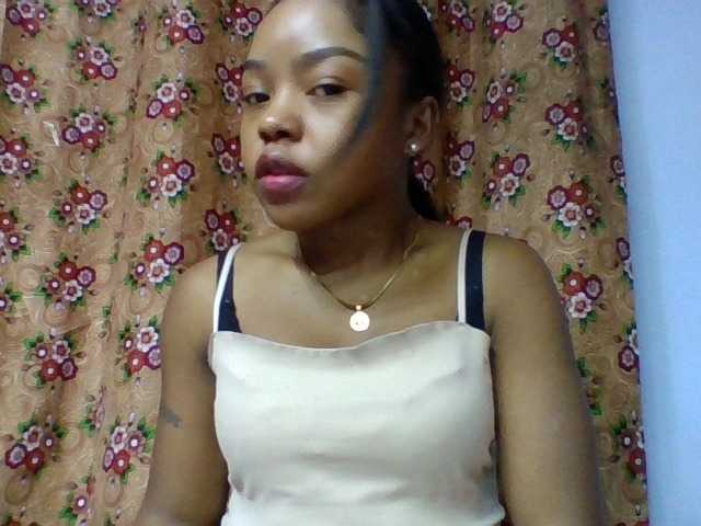 Elysa7 live cam on BongaCams