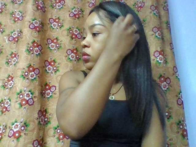 Elysa7 live cam on BongaCams