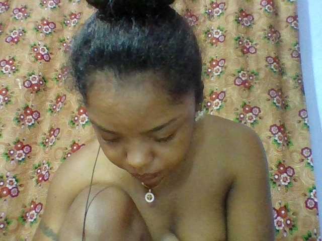 Elysa7 live cam on BongaCams
