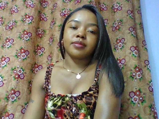 Elysa7 live cam on BongaCams