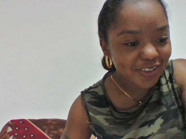 Elysa7 live cam on BongaCams