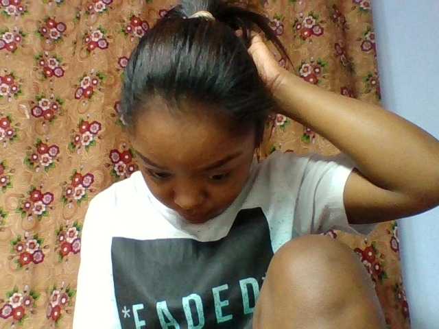 Elysa7 live cam on BongaCams