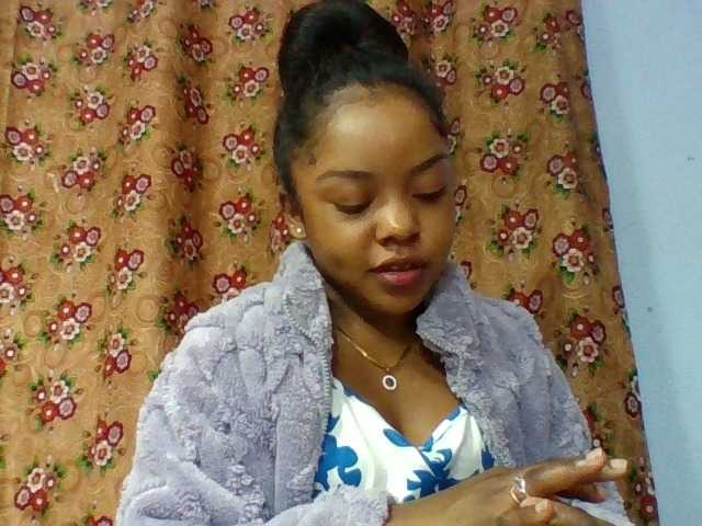 Elysa7 live cam on BongaCams