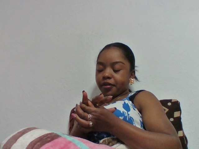 Elysa7 live cam on BongaCams