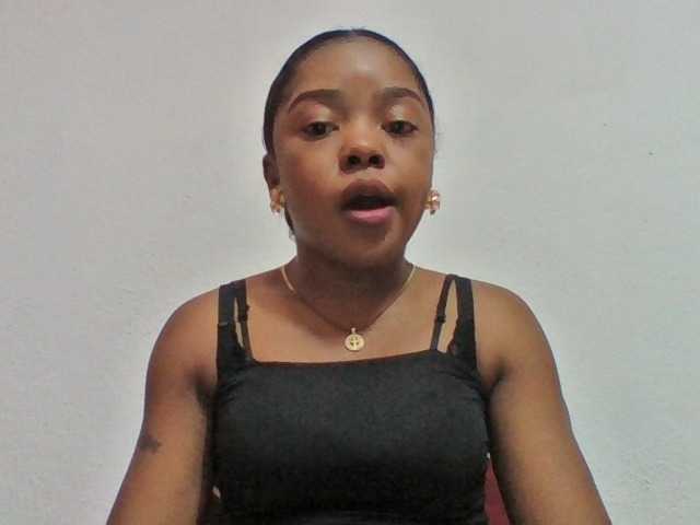 Elysa7 live cam on BongaCams