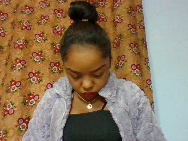 Elysa7 live cam on BongaCams