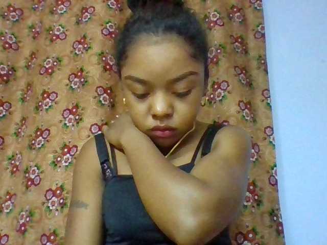 Elysa7 live cam on BongaCams