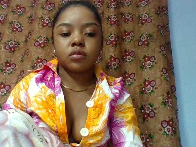 Elysa7 live cam on BongaCams