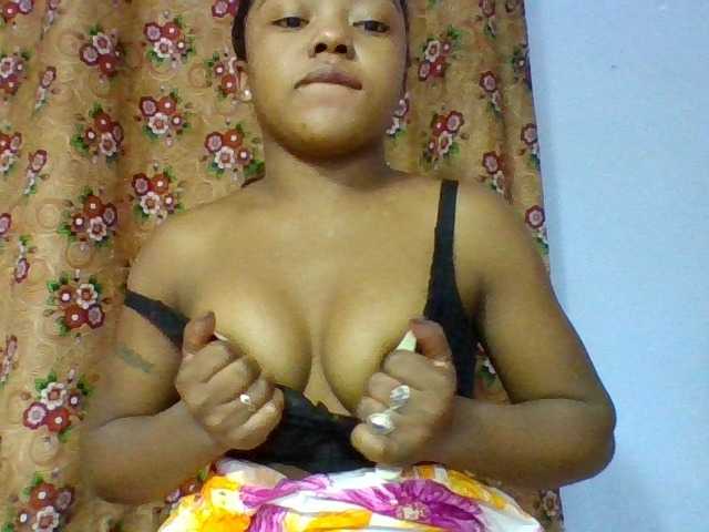 Elysa7 live cam on BongaCams