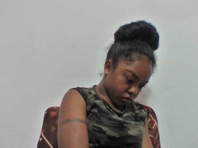 Elysa7 live cam on BongaCams