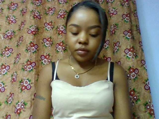 Elysa7 live cam on BongaCams