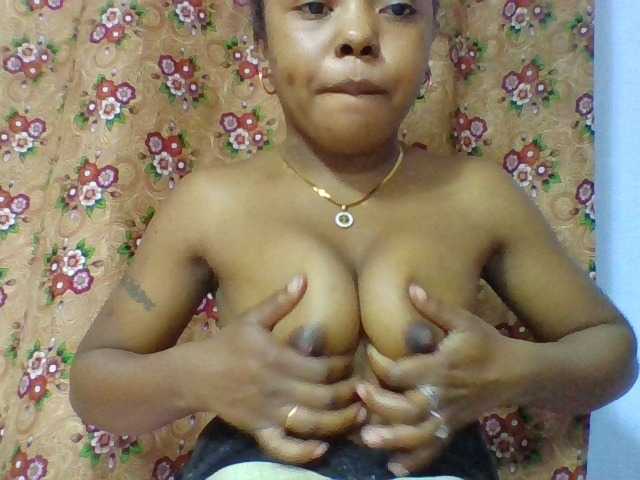 Elysa7 live cam on BongaCams