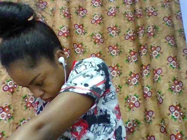 Elysa7's webcam live show
