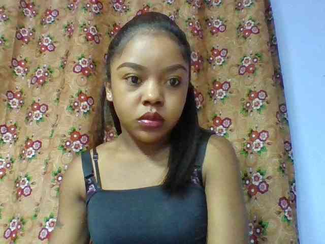 Elysa7 Live Webcam on BongaCams