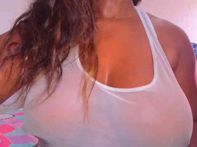 Afrobombshell
