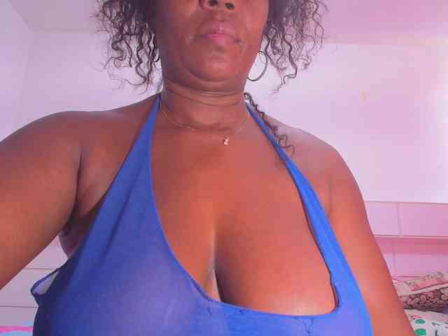 Afrobombshell
