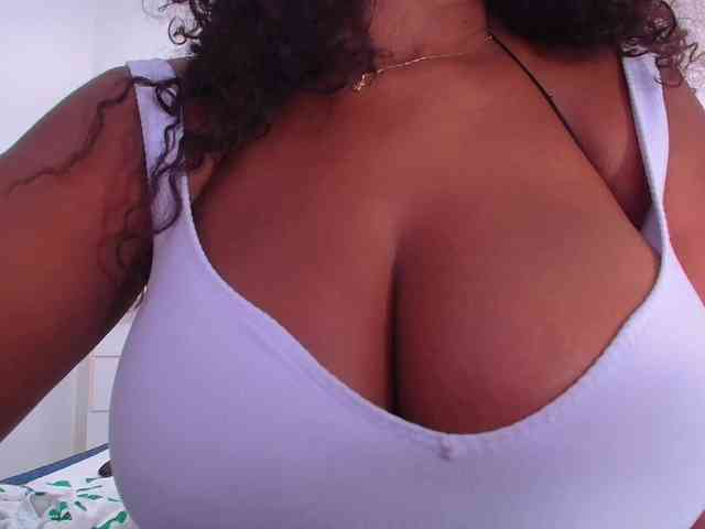 Afrobombshell
