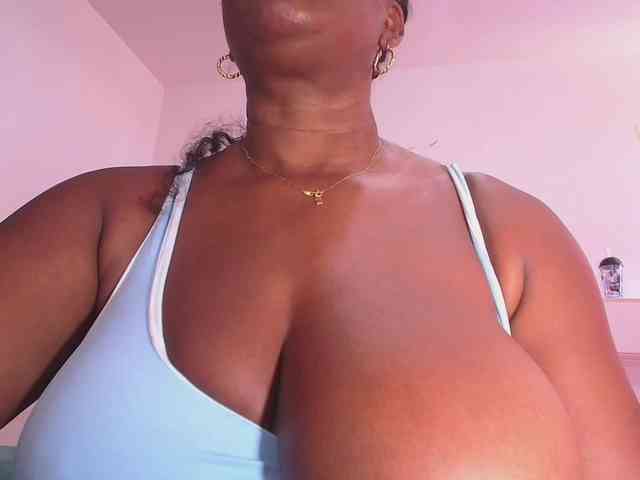 Afrobombshell