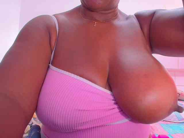 Afrobombshell