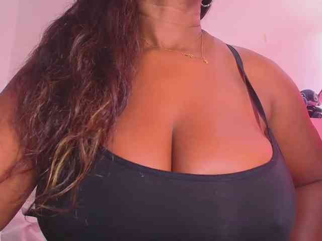 Afrobombshell