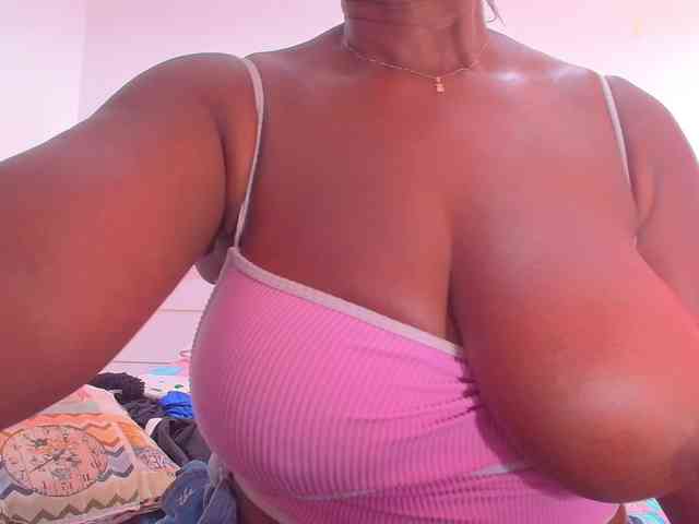 Afrobombshell