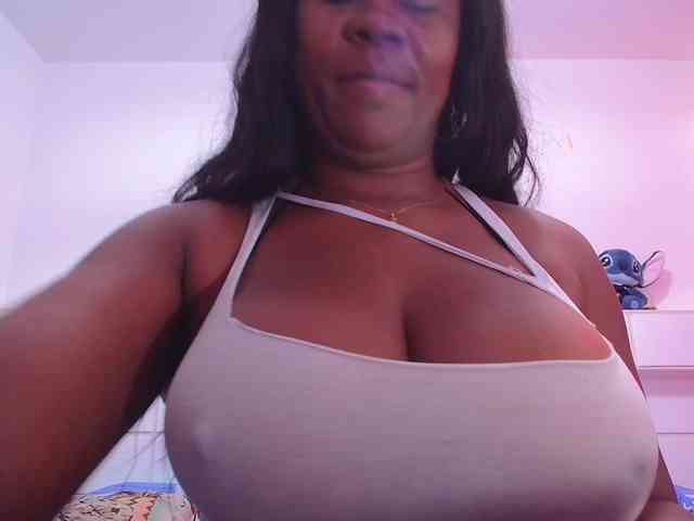 Afrobombshell